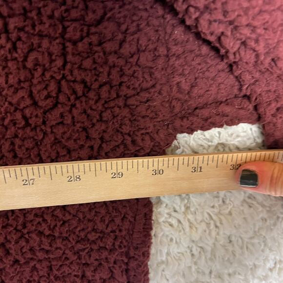 Aerie Teddy Bear Sherpa Fleece Sweater Womens XXL Red Snap Oversized Comfy - Picture 4 of 10